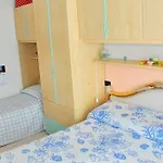 Relax In A With Pool And Terrace بيبيوني