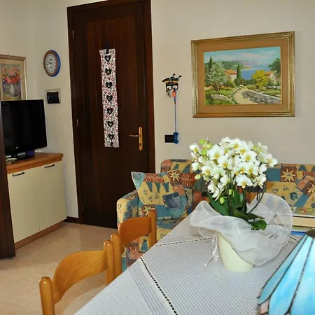 Relax In A With Pool And Terrace *